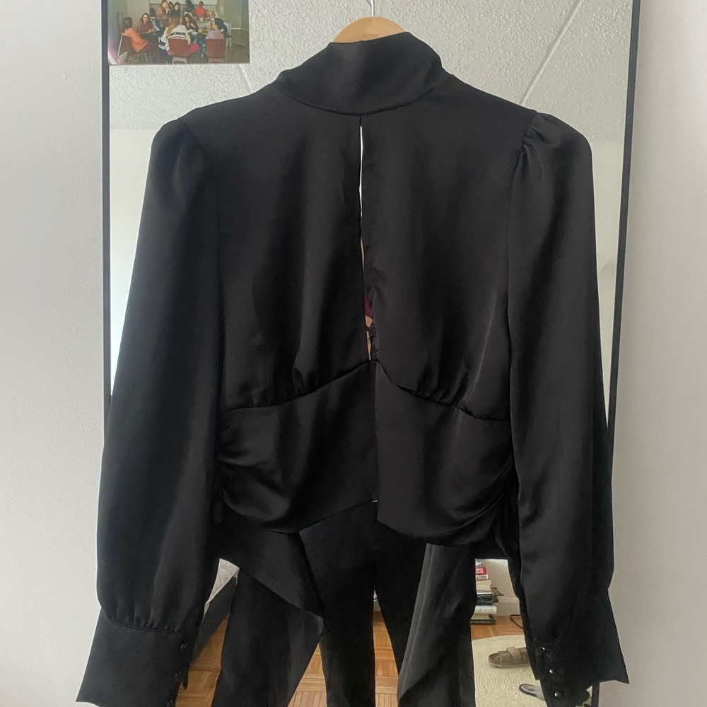 Beautiful satin top with naked back and turtleneck